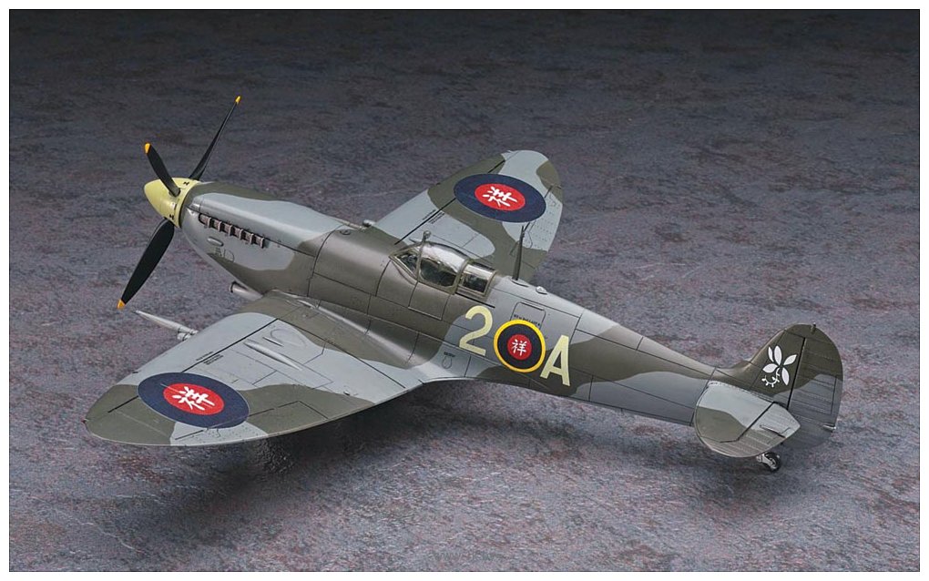 Фотографии Hasegawa Истребитель Shidenkai No Maki Spitfire Mk.IX