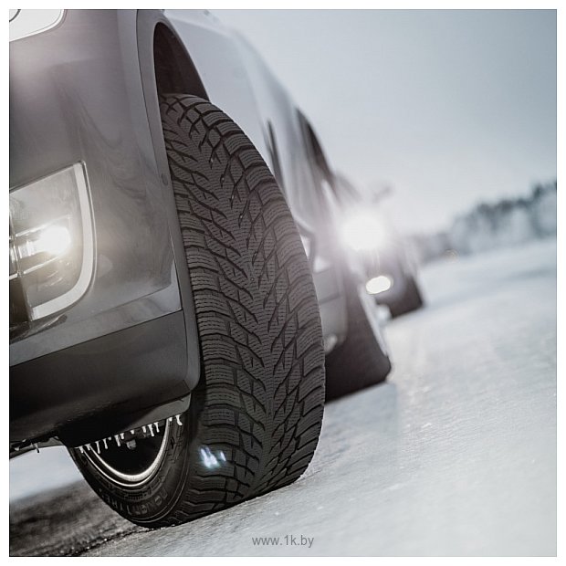 Фотографии Nokian Hakkapeliitta R3 SUV 235/50 R20 104T