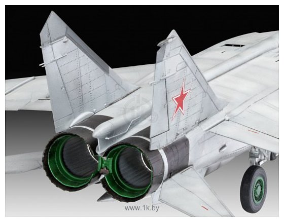 Фотографии Revell 03878 Истребитель-перехватчик MiG-25 RBT