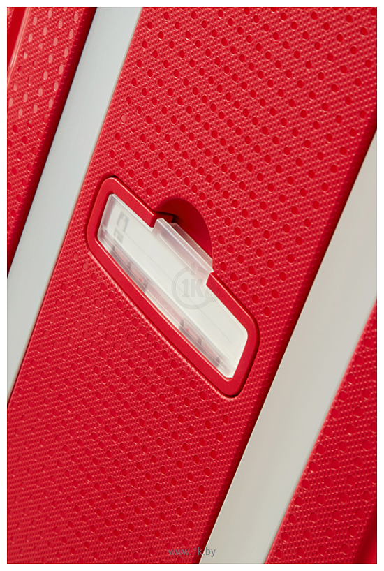 Фотографии American Tourister Lock'n'roll Formula Red 55 см