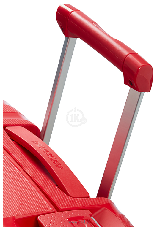 Фотографии American Tourister Lock'n'roll Formula Red 55 см