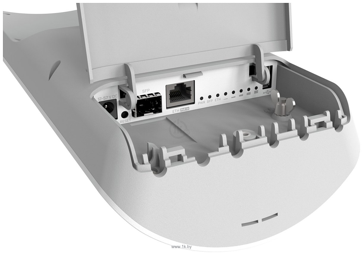 Фотографии MikroTik mANTBox 52 15s (RBD22UGS-5HPacD2HnD-15S)