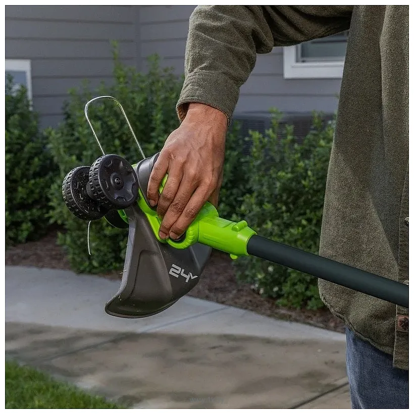 Фотографии Greenworks G24LT301K4 (АКБ 4Ач + ЗУ) Фотографии Greenworks G24LT301K4 (АКБ 4Ач + ЗУ)