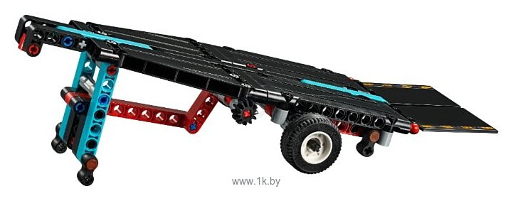 Фотографии LEGO Technic 42106 Шоу трюков на грузовиках и мотоциклах