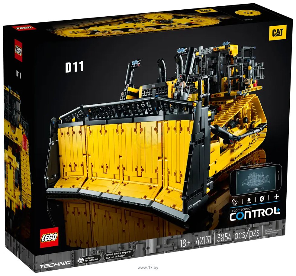 Фотографии LEGO Technic 42131 Бульдозер Cat D11 на пульте управления