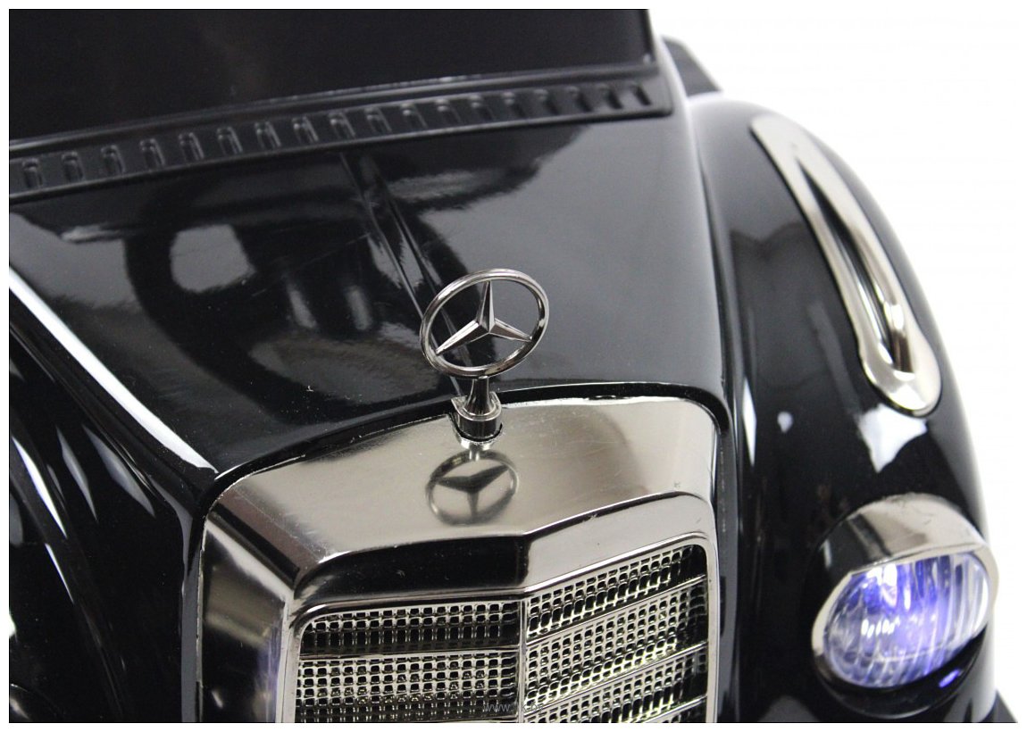 Фотографии RiverToys Mercedes-AMG 300S G300GG-D (черный глянец)