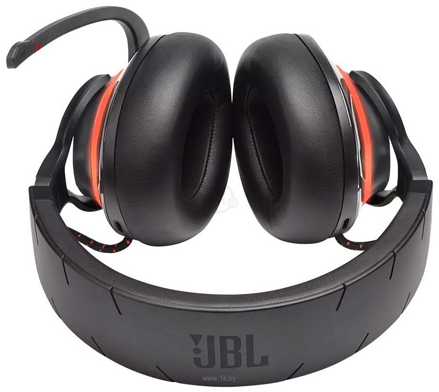 Фотографии JBL Quantum 810