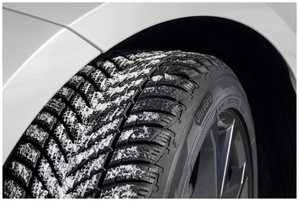 Фотографии Goodyear UltraGrip Performance 3 225/50 R18 99V XL