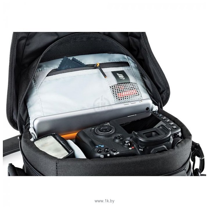 Фотографии Lowepro Nova 160 AW II