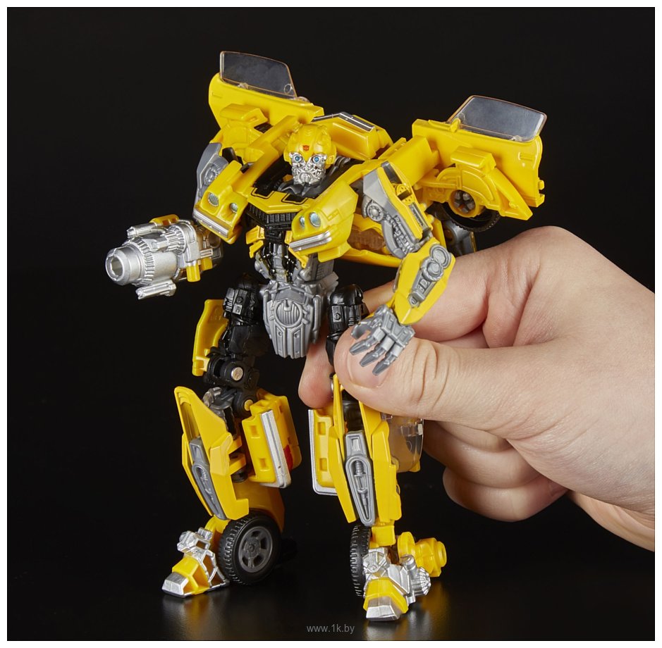 Фотографии Hasbro Transformers Studio Series 01 Deluxe Class Movie 1 Bumblebee