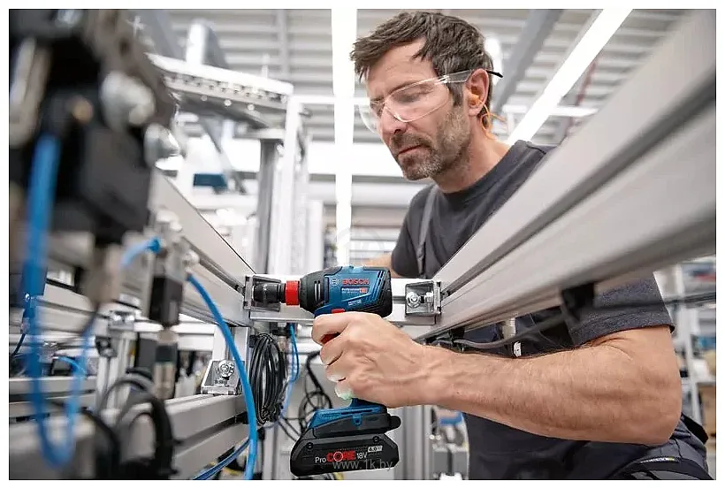 Фотографии Bosch GDX 18V-210 C Professional 06019J0203 Фотографии Bosch GDX 18V-210 C Professional 06019J0203