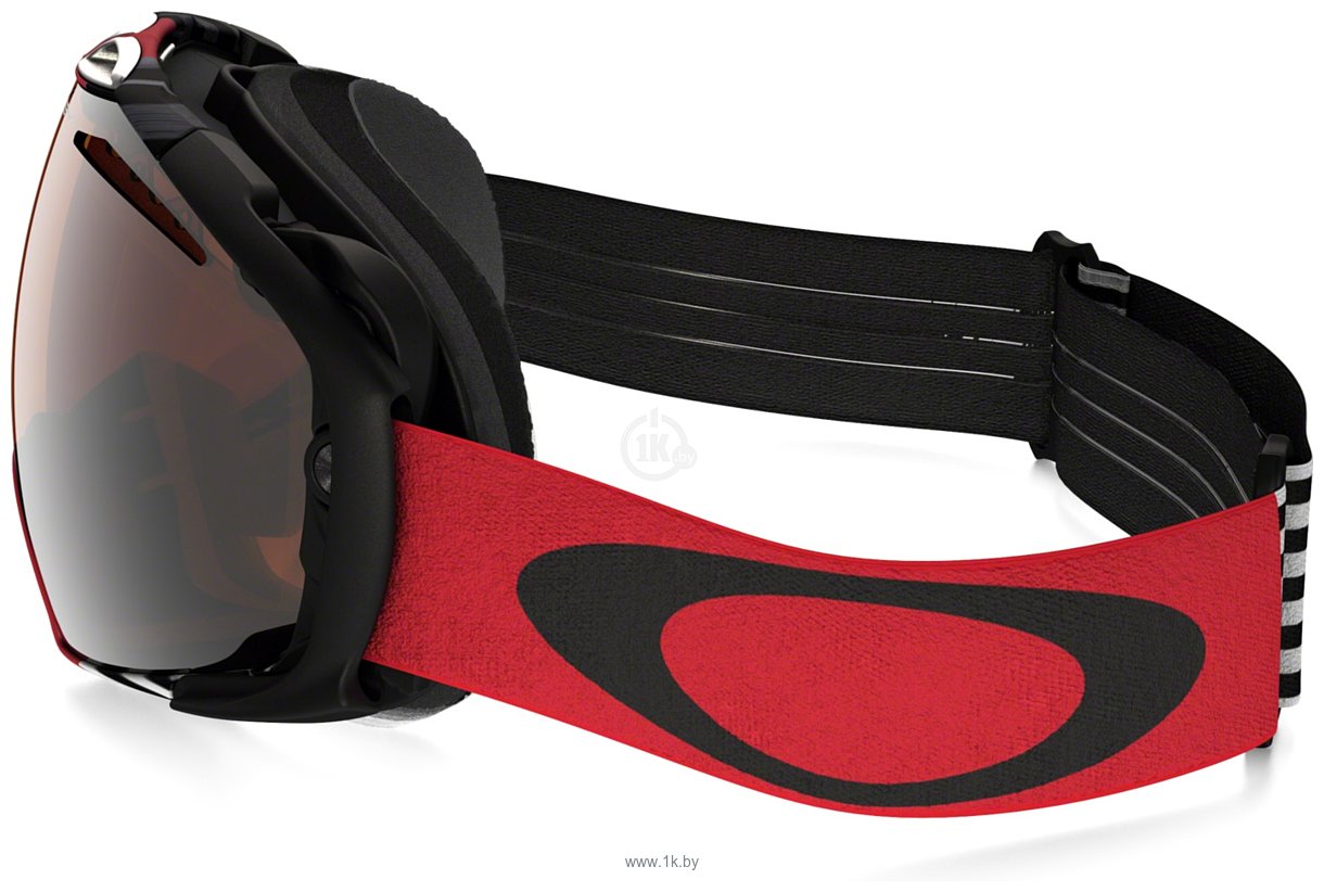 Фотографии Oakley Airbrake