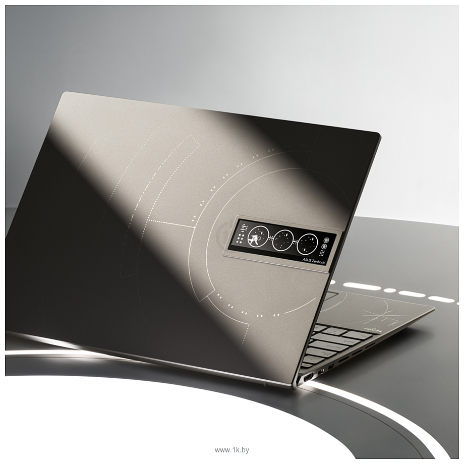 Фотографии ASUS Zenbook 14X OLED Space Edition UX5401ZAS-KN016W