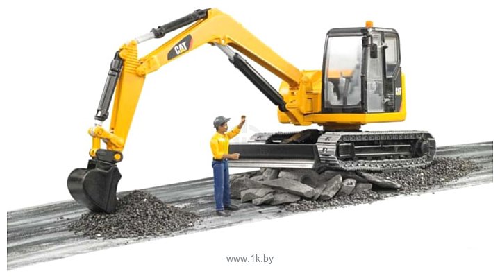 Фотографии Bruder Cat Mini Excavator with worker 02466