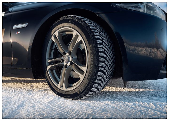 Фотографии Michelin X-Ice North 4 215/60 R17 100T