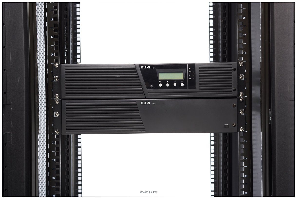 Фотографии Eaton 9130 Rackmount 2000VA (103006457-6591)