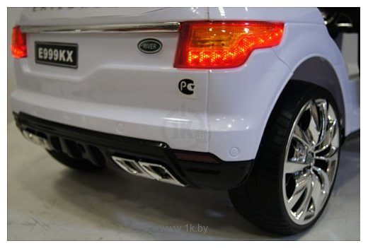 Фотографии RiverToys Range Rover Sport E999KX (белый)
