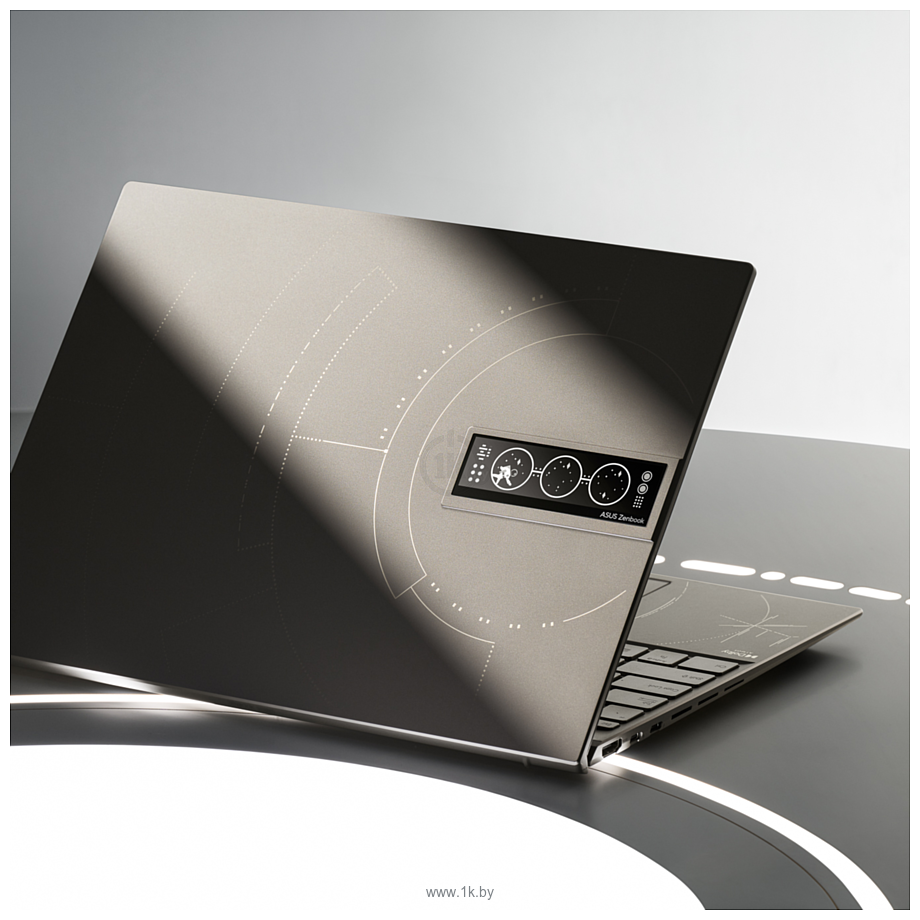 Фотографии ASUS Zenbook 14X OLED Space Edition UX5401ZAS-KN032W