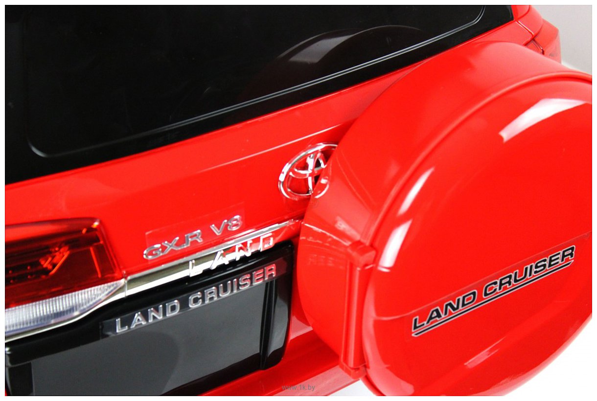 Фотографии RiverToys Toyota Land Cruiser 200 JJ2022 (красный глянец)