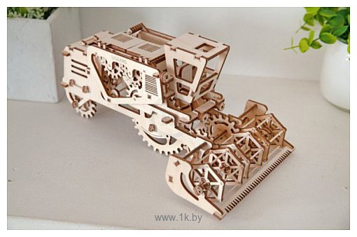 Фотографии Ugears Комбайн