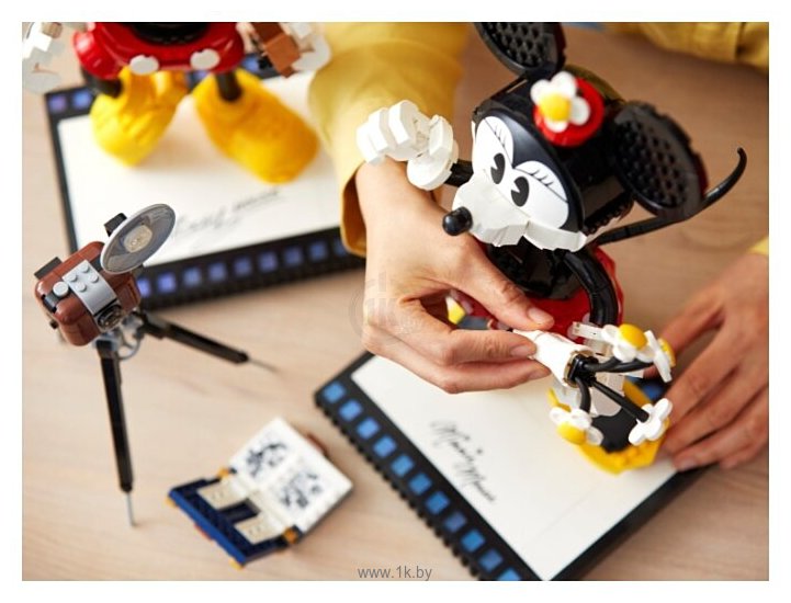 Фотографии LEGO Disney 43179 Микки Маус и Минни Маус