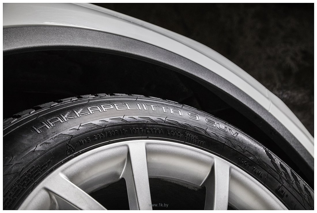 Фотографии Nokian Hakkapeliitta 9 SUV 235/55 R19 105T