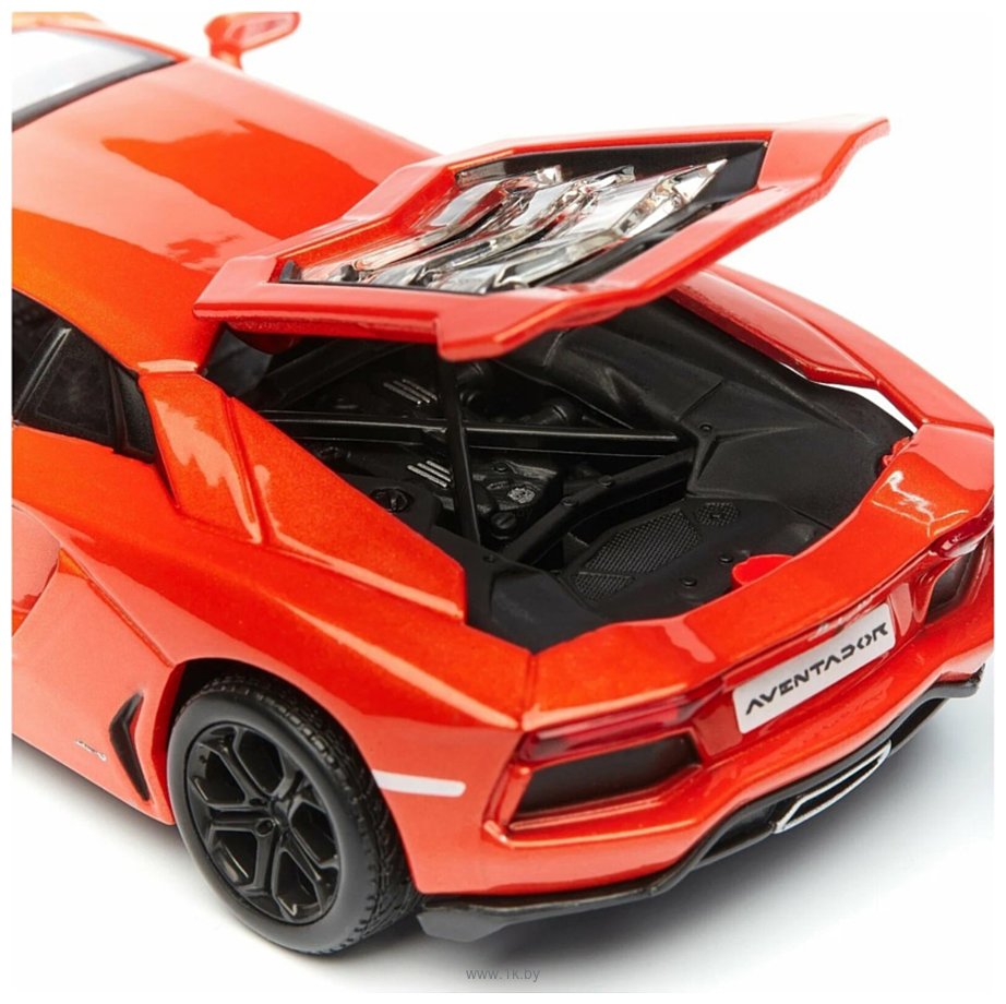 Фотографии Bburago Lamborghini Aventador Coupe 18-43062 (оранжевый)