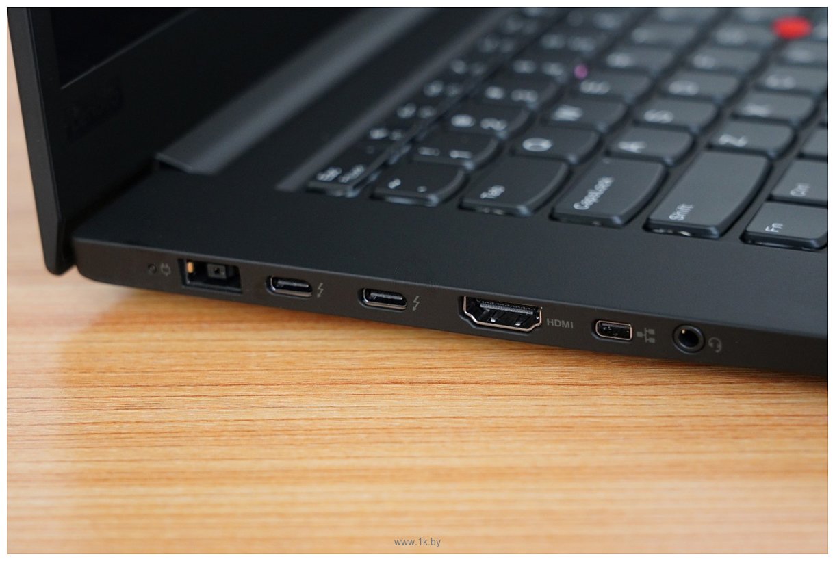 Фотографии Lenovo ThinkPad P1 2nd Gen. (20QT004YRT)