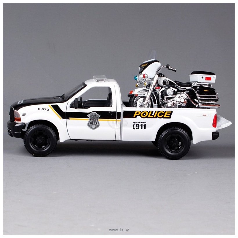 Фотографии Maisto Форд F-350 Полицейский пикап с мотоциклом 32186 (белый)