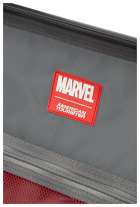 Фотографии American Tourister Wavebreaker Disney Marvel 55 см