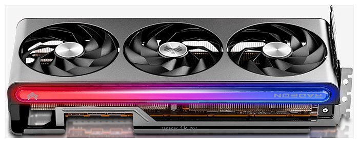 Фотографии Sapphire Nitro+ AMD Radeon RX 7700 XT 12GB (11335-02-20G)