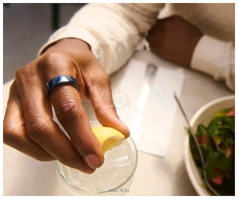 Фотографии Oura Ring 4 Ceramic (синий, размер 8) Фотографии Oura Ring 4 Ceramic (синий, размер 8)