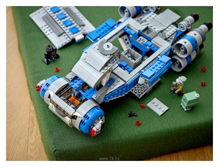 Фотографии LEGO Star Wars 75293 Транспортный корабль Сопротивления I-TS