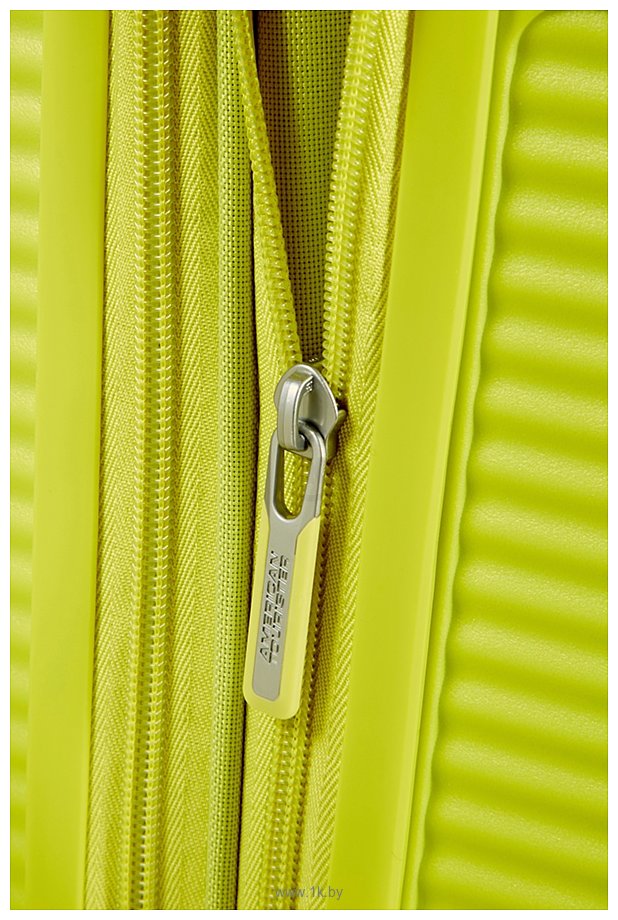 Фотографии American Tourister Soundbox Tropical Lime 67 см