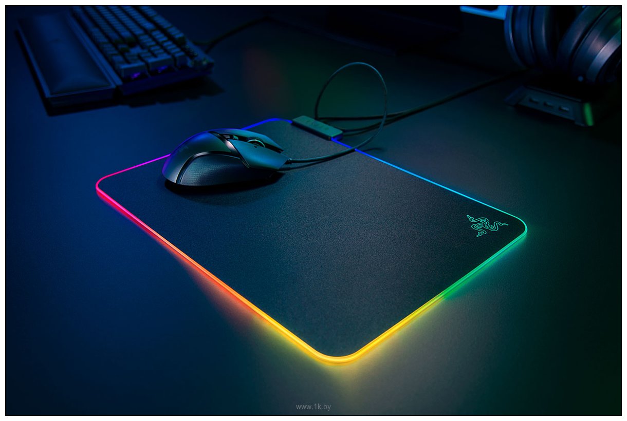 Фотографии Razer Firefly V2