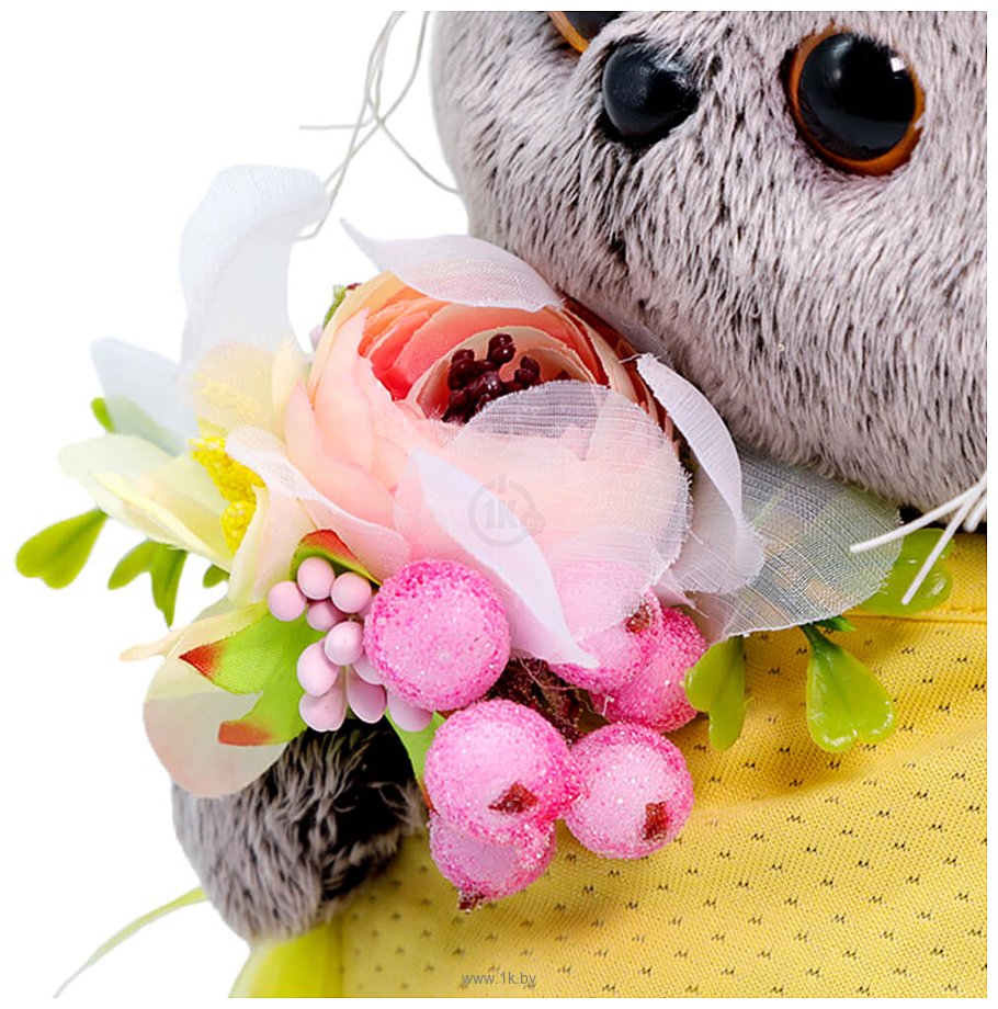 Фотографии BUDI BASA Collection Басик Baby с букетом из цветов и ягод BB-082 (20 см)