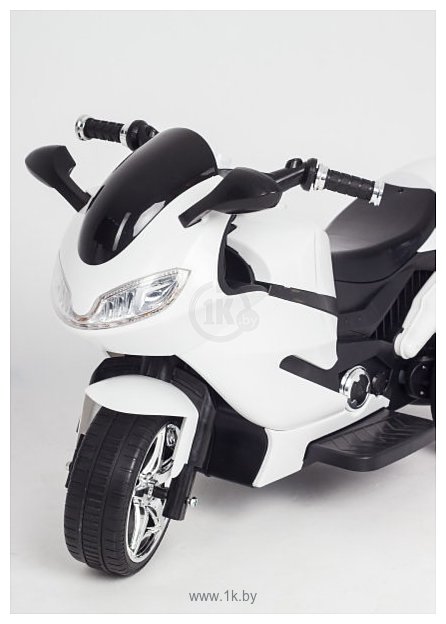 Фотографии River Moto Auto/Moto (белый)