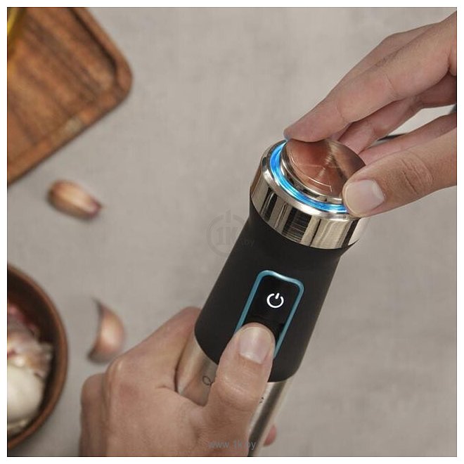 Фотографии Cecotec Power TitanBlack 1500 XL Cream&Crush