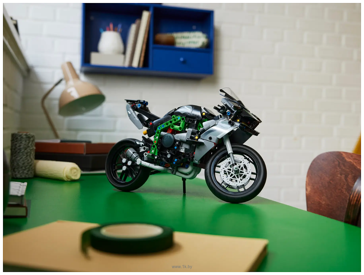 Фотографии LEGO Technic 42170 Мотоцикл Kawasaki Ninja H2R