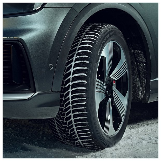 Фотографии Hankook Winter i*cept evo3 W330A 265/45 R20 108V XL