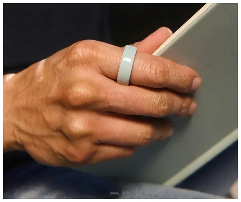 Фотографии Oura Ring 4 Ceramic (голубой, размер 8) Фотографии Oura Ring 4 Ceramic (голубой, размер 8)