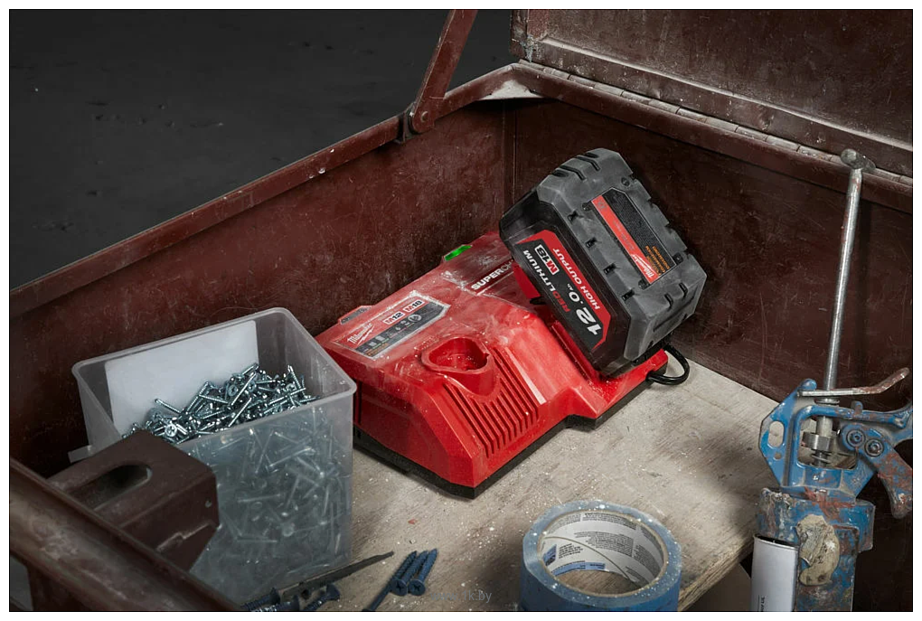 Фотографии Milwaukee M12-18SC 4932471736 (12-18В)