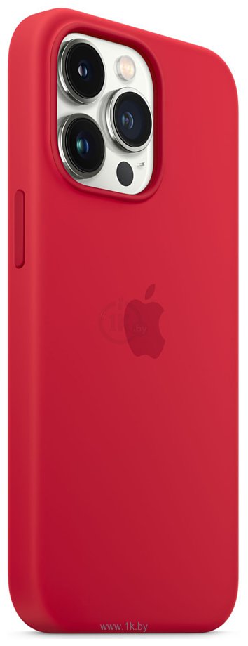 Фотографии Apple MagSafe Silicone Case для iPhone 13 Pro (PRODUCT)RED