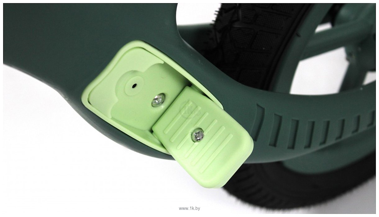 Фотографии RiverToys HB-001 (зеленый)