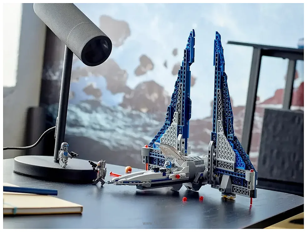 Фотографии LEGO Star Wars 75316 Звездный истребитель мандалорцев Фотографии LEGO Star Wars 75316 Звездный истребитель мандалорцев