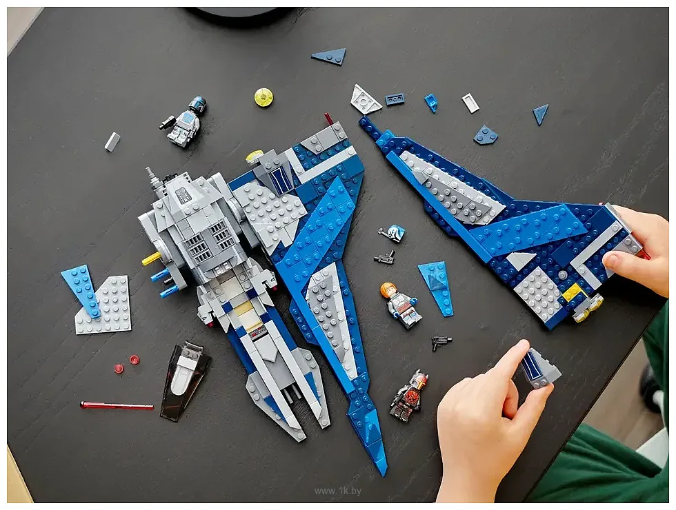 Фотографии LEGO Star Wars 75316 Звездный истребитель мандалорцев Фотографии LEGO Star Wars 75316 Звездный истребитель мандалорцев