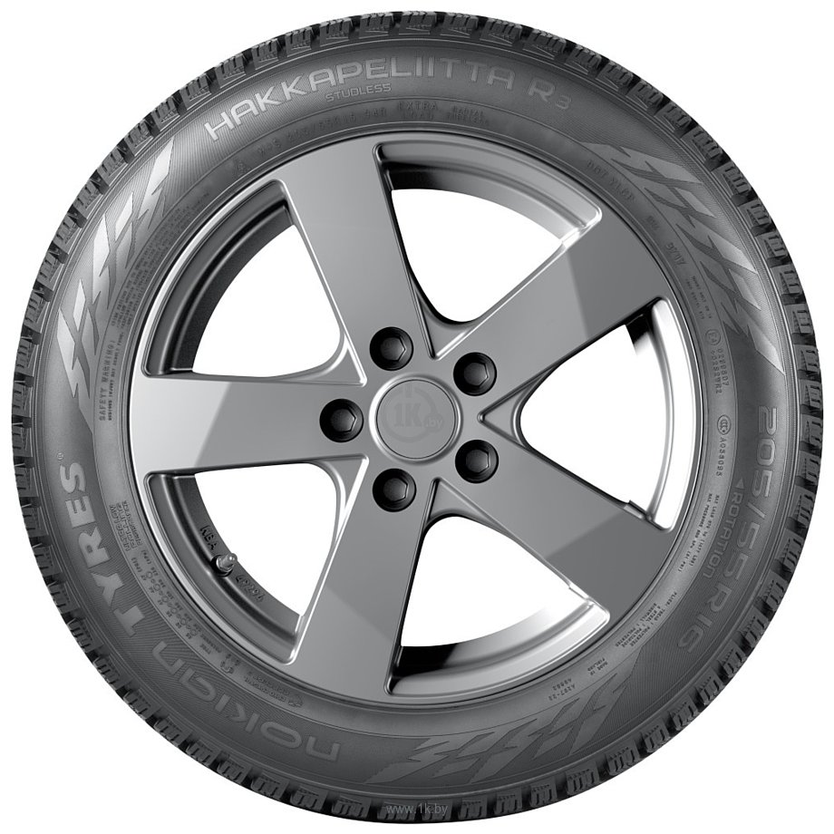 Фотографии Nokian Hakkapeliitta R3 215/50 R18 92 R