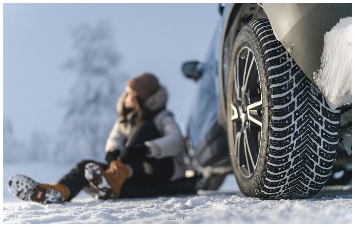 Фотографии Nokian Hakkapeliitta 10p SUV 245/50 R19 105T