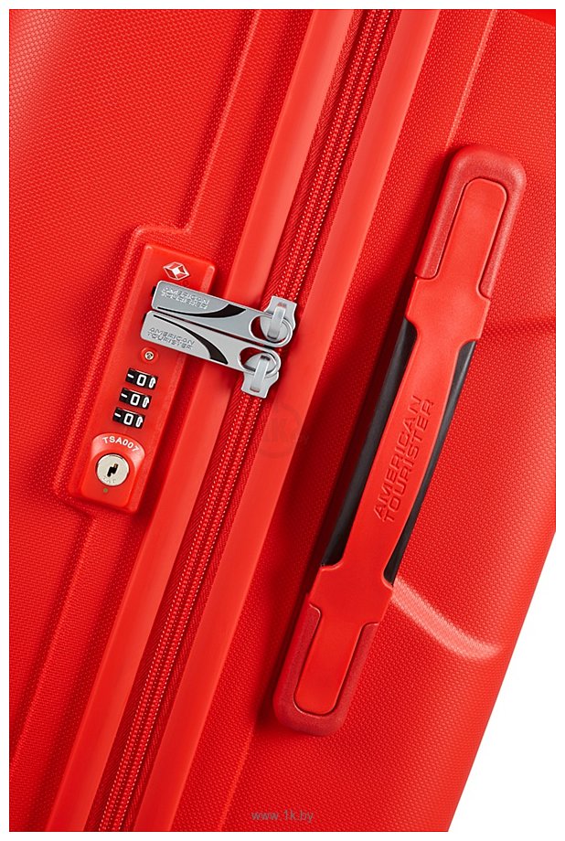 Фотографии American Tourister Skytracer Formula Red 82 см