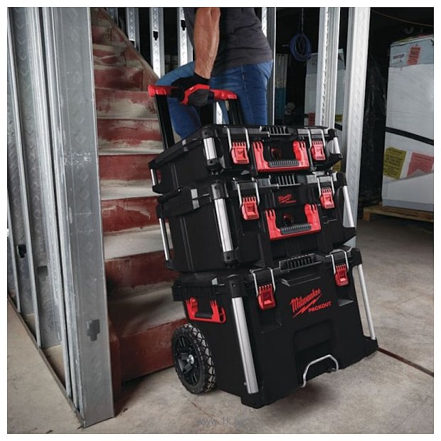 Фотографии Milwaukee PackOut Rolling Trolley Toolbox